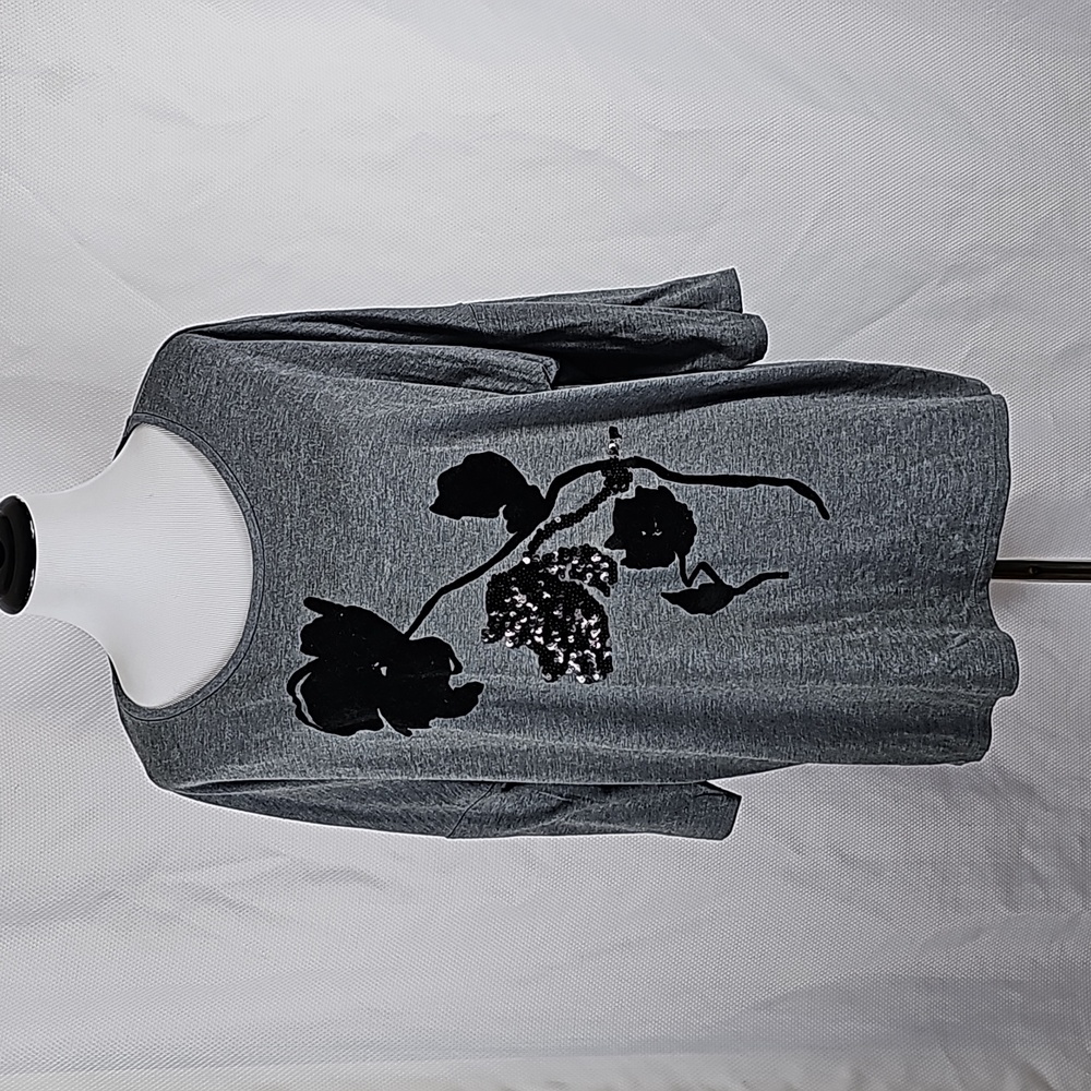 Apt 9 velvet floral T-shirt